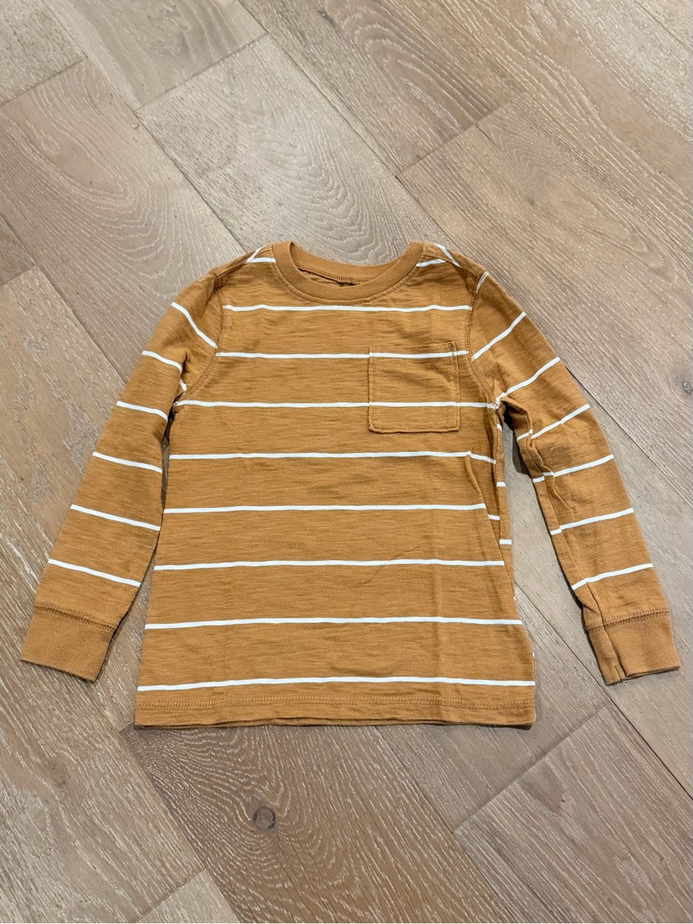 Old Navy Neutral Long-Sleeve Toddler Boy Shirt Size 5T